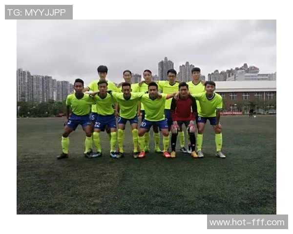 灵武中学足球队勇夺冠军展现青春风采与团队精神的精彩瞬间